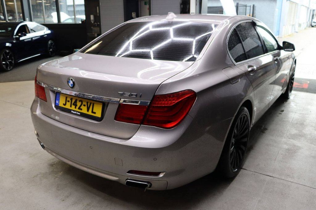 Passenger car BMW 750I XDRIVE Petrol 2011