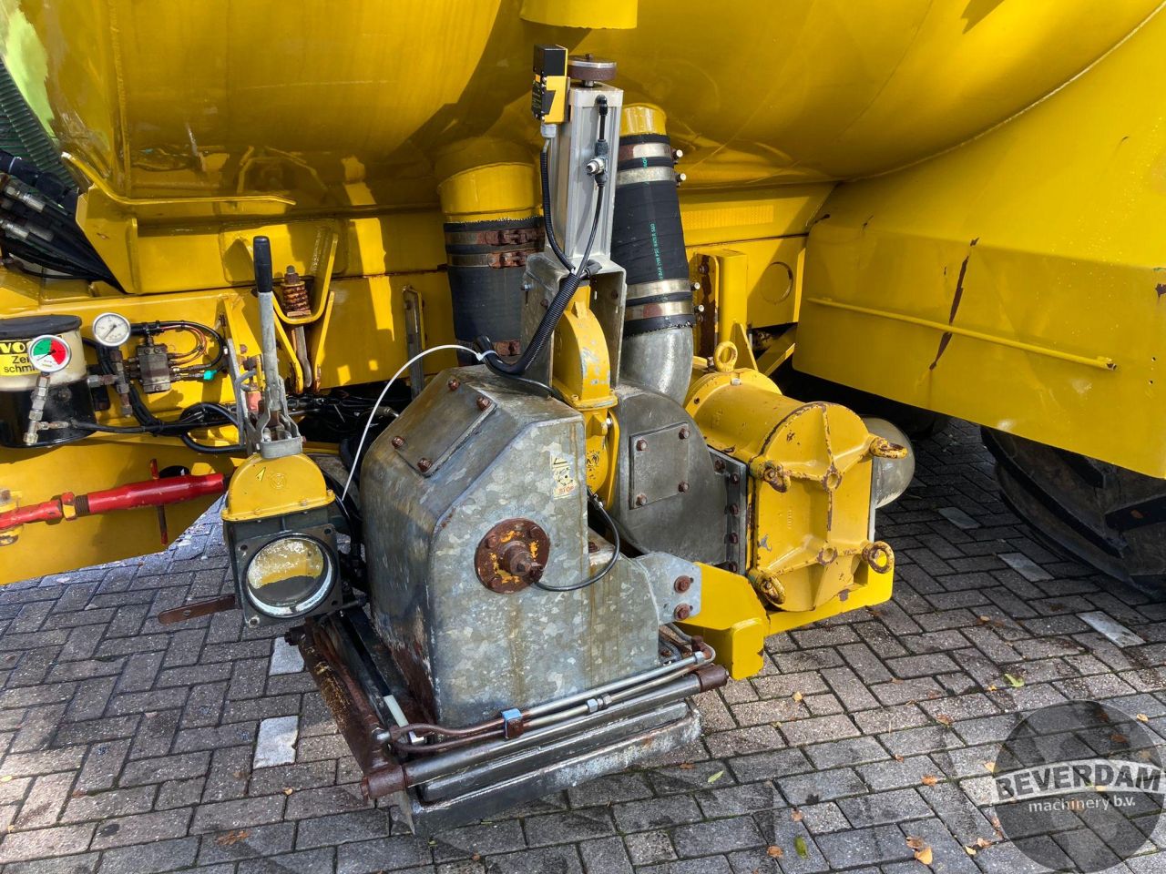 Terra Gator 3104