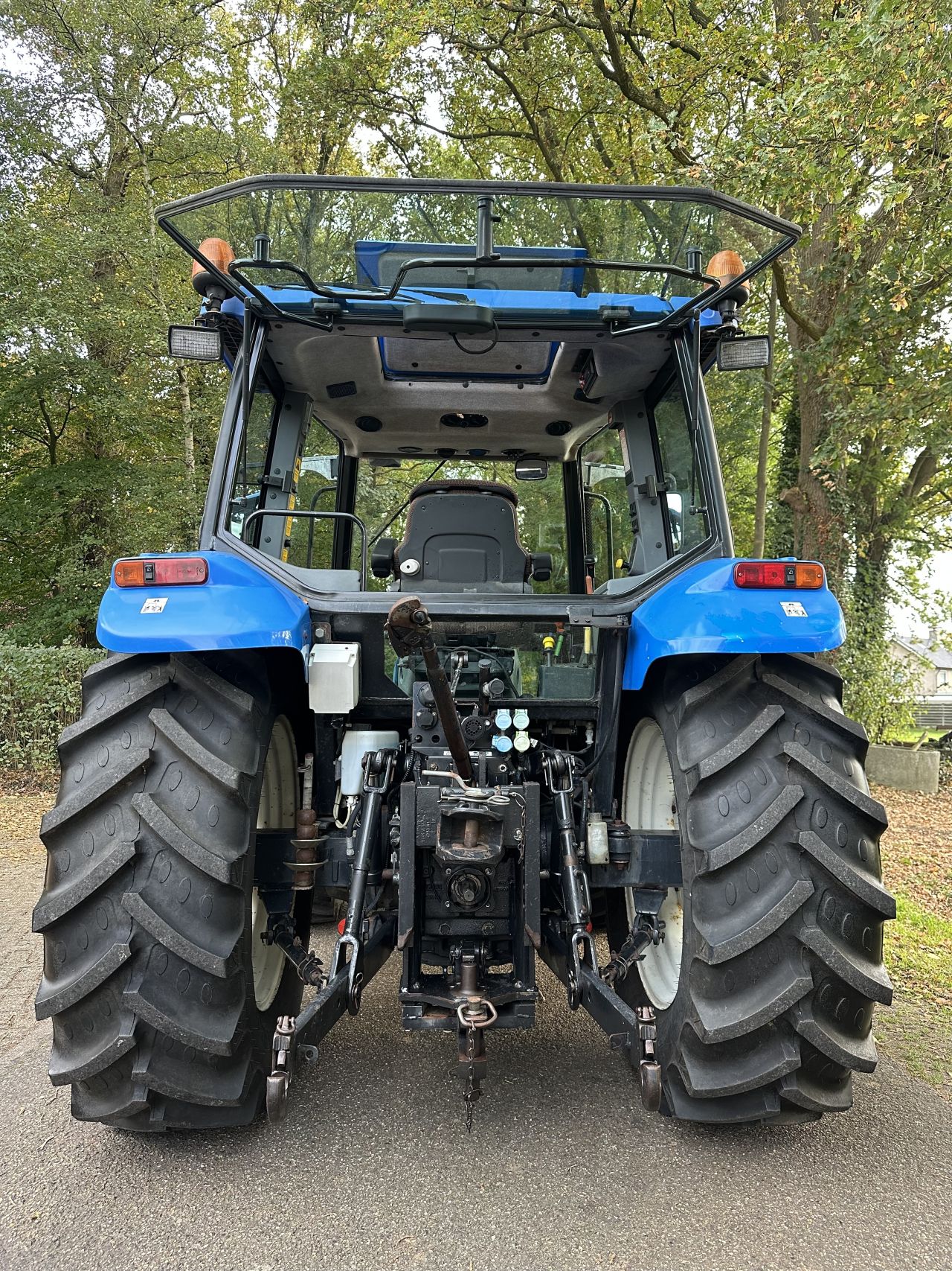 New Holland TL100A