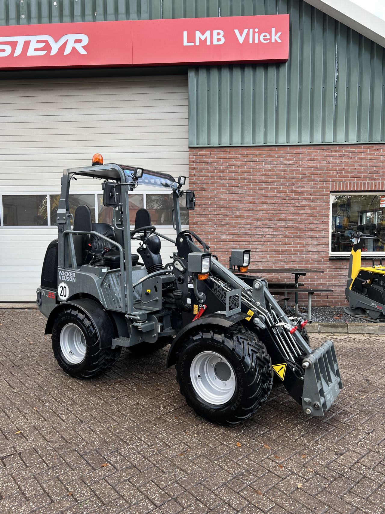 Wacker Neuson WL25 Black Edition