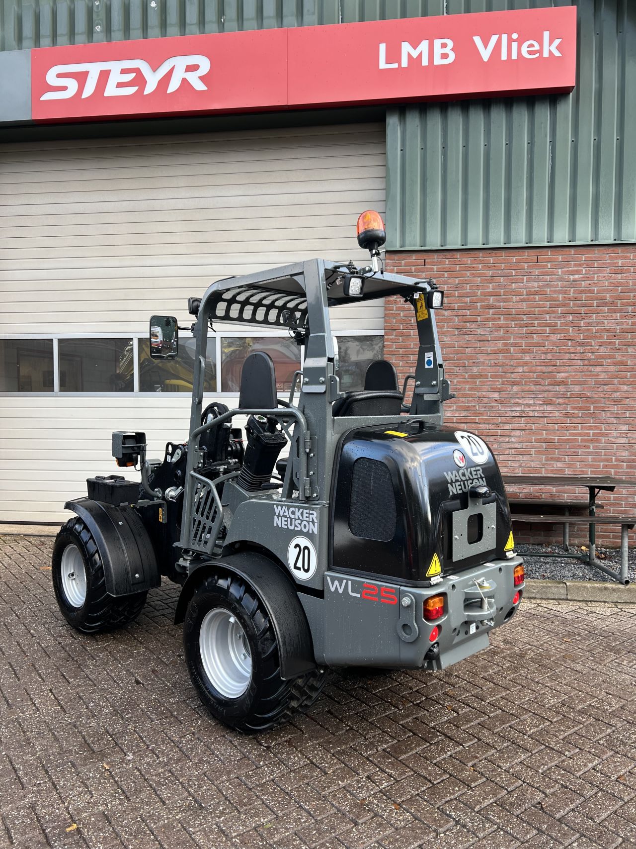 Wacker Neuson WL25 Black Edition