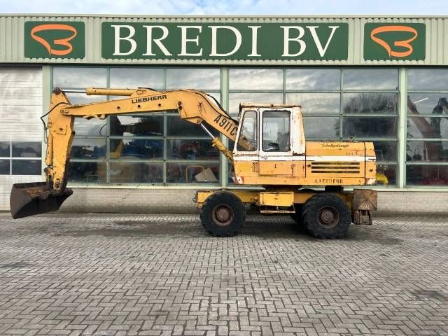 Liebherr A 911 C