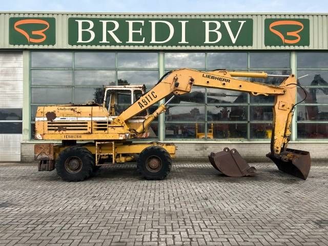 Liebherr A 911 C