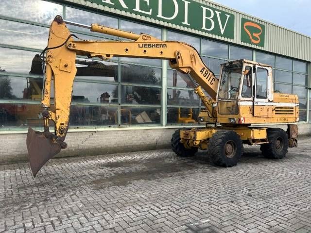 Liebherr A 911 C