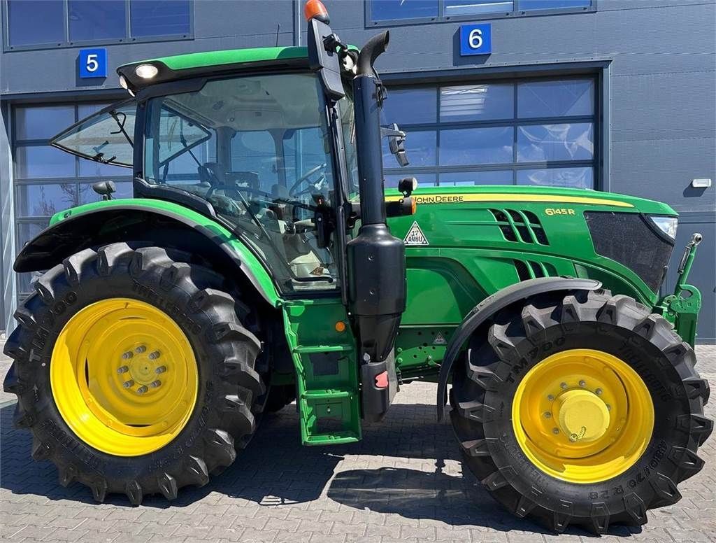 John Deere 6145R
