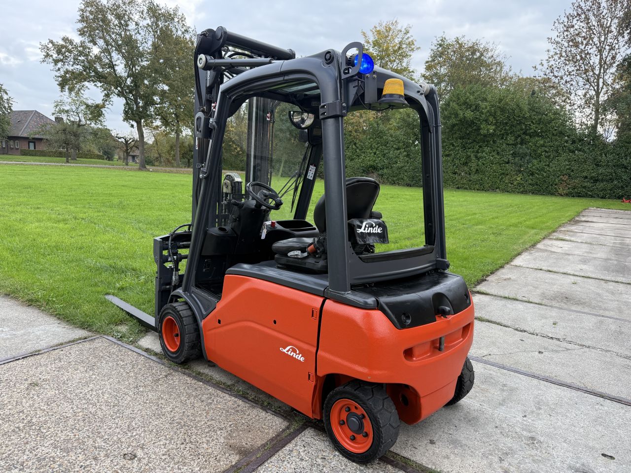 Linde 2 tonner triplex 5.2M Freelift Sideshift vorkversteller