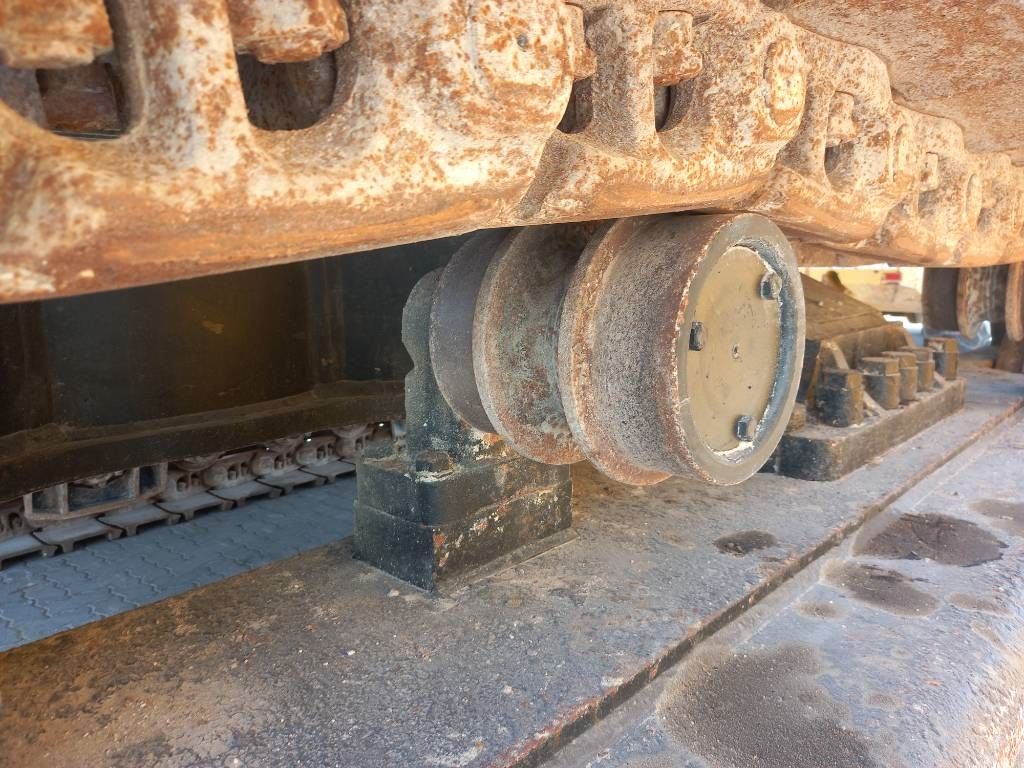 Hitachi ZX870LC H-5G (Abu Dhabi)