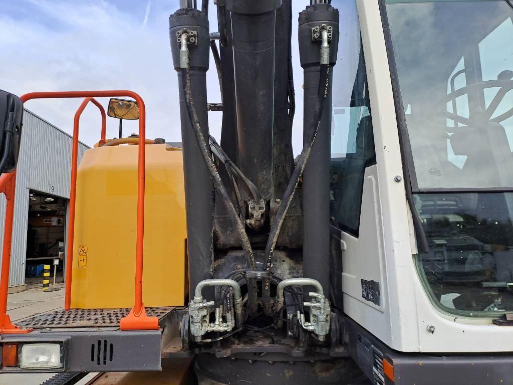Volvo EWR150E + Engcon Rototilt
