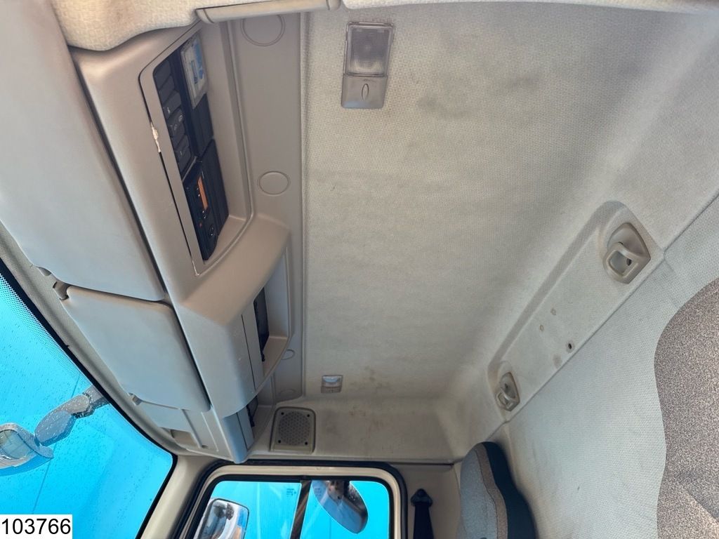 Volvo FL 250 EURO 6, Dhollandia, Carrier, 3 Compartments