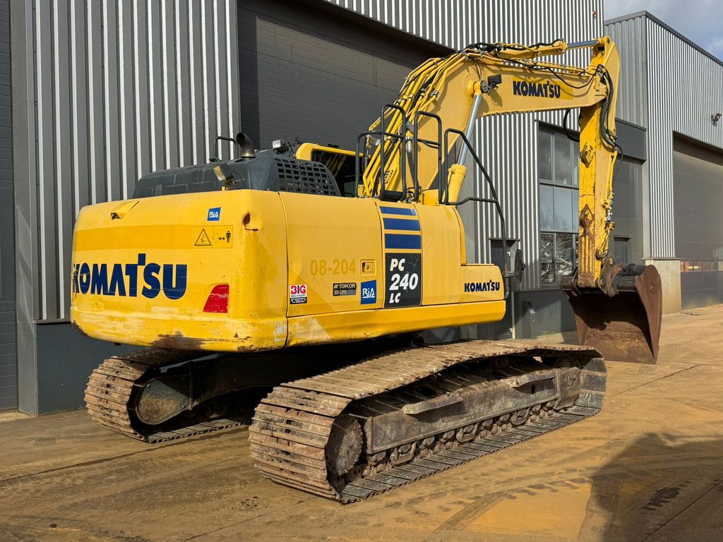 Komatsu PC240LC-10