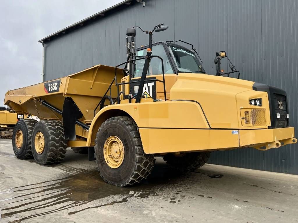 CAT 735C