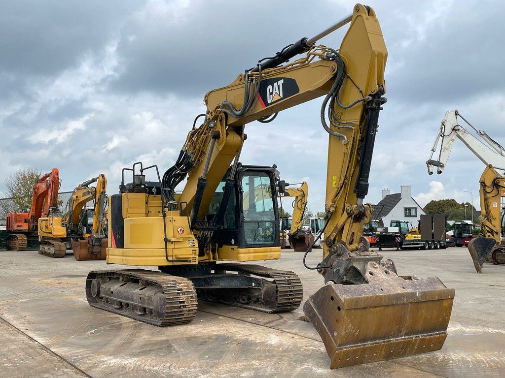 Caterpillar 325F LCR