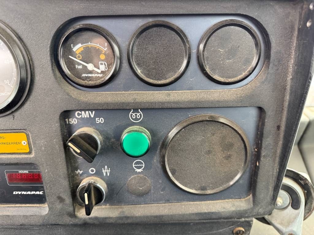 Dynapac CA302 - Good Working Condition / Deutz Engine