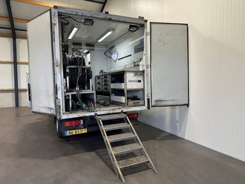 Mercedes Benz Vario Sewerage Truck with Robot and Cutter