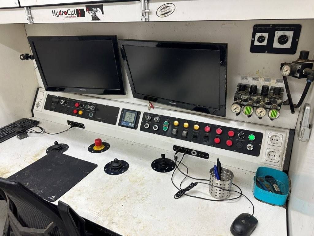Mercedes Benz Vario Sewerage Truck with Robot and Cutter