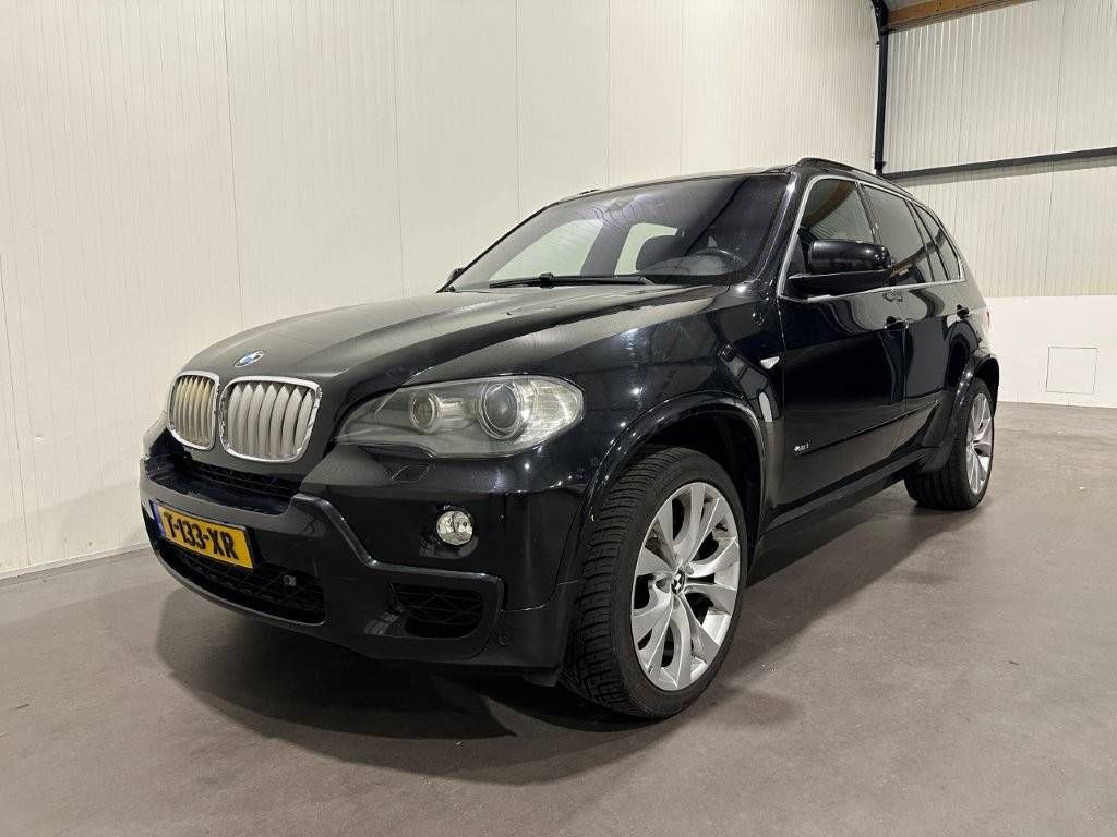 BMW X5 Xdrive 4.8i V8 Youngtimer (Marge)
