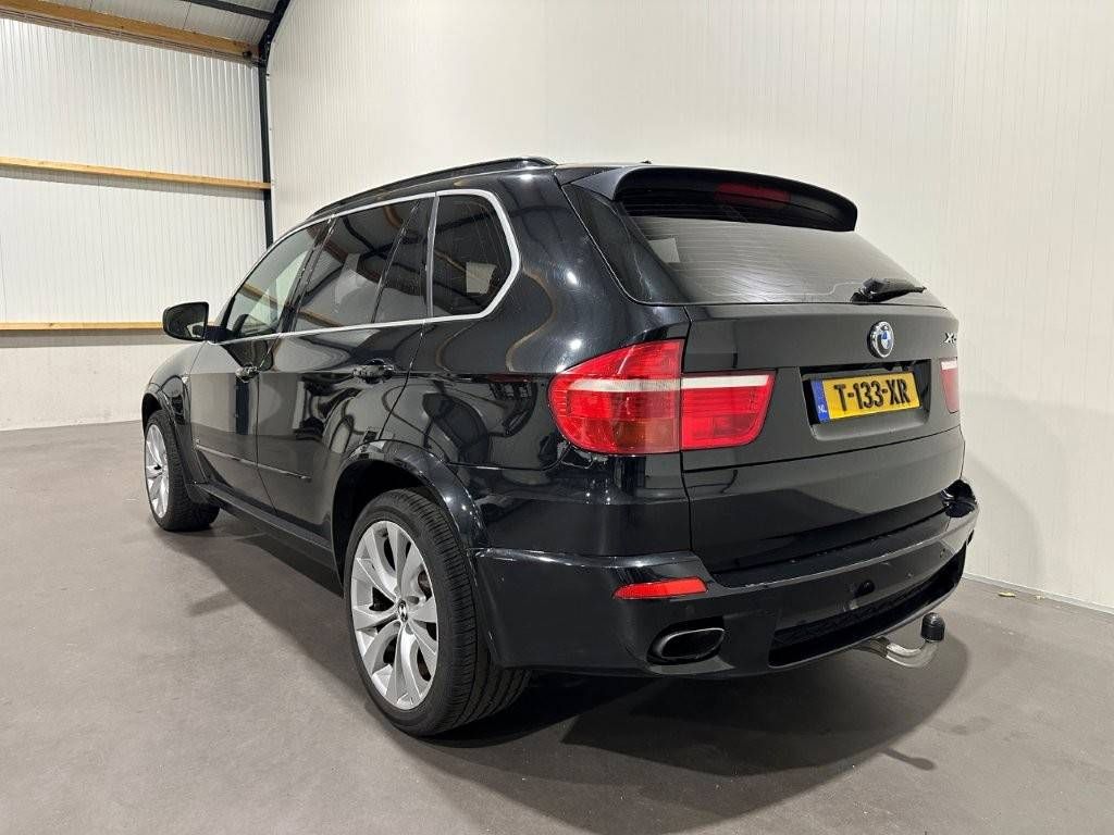 BMW X5 Xdrive 4.8i V8 Youngtimer (Marge)