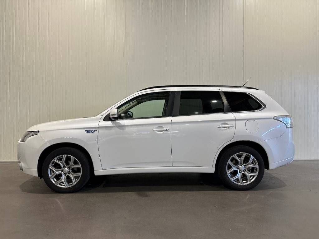 SUV Mitsubishi Outlander PHEV SUV Hybrid (Marge)