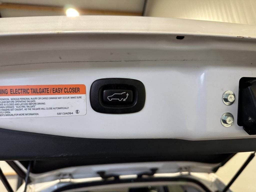 SUV Mitsubishi Outlander PHEV SUV Hybrid (Marge)