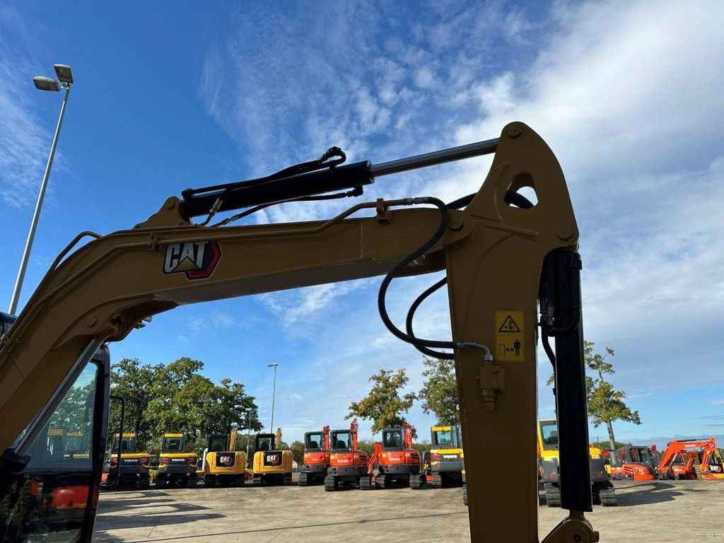 Midibagger Caterpillar 305.5E2 Diesel 2018