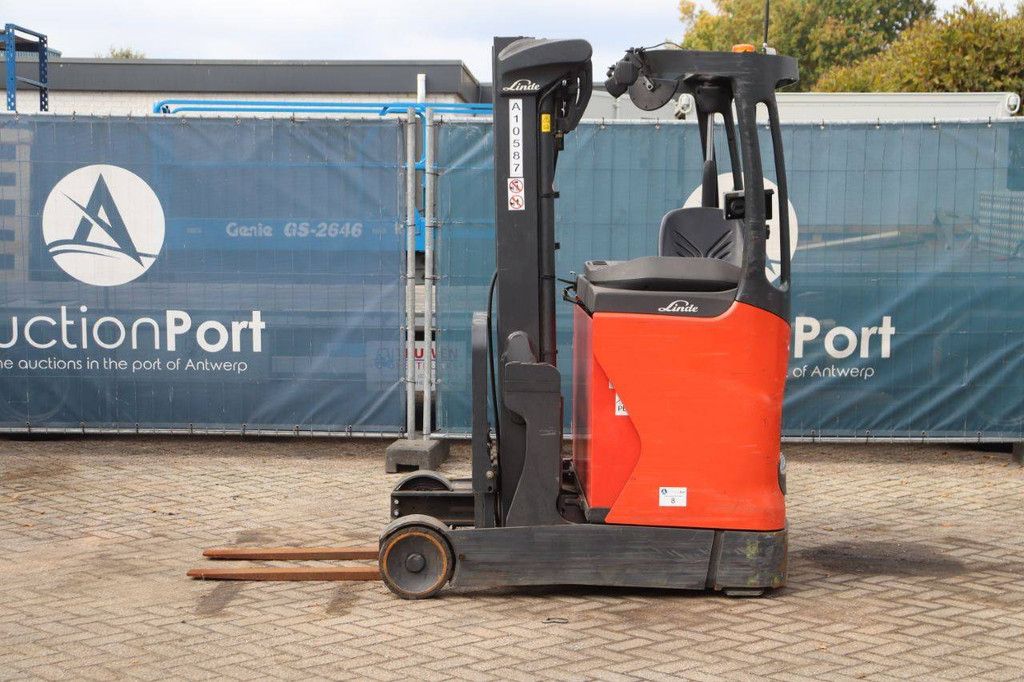 Schubmaststapler Linde R10B Elektro 1000kg 7,8m