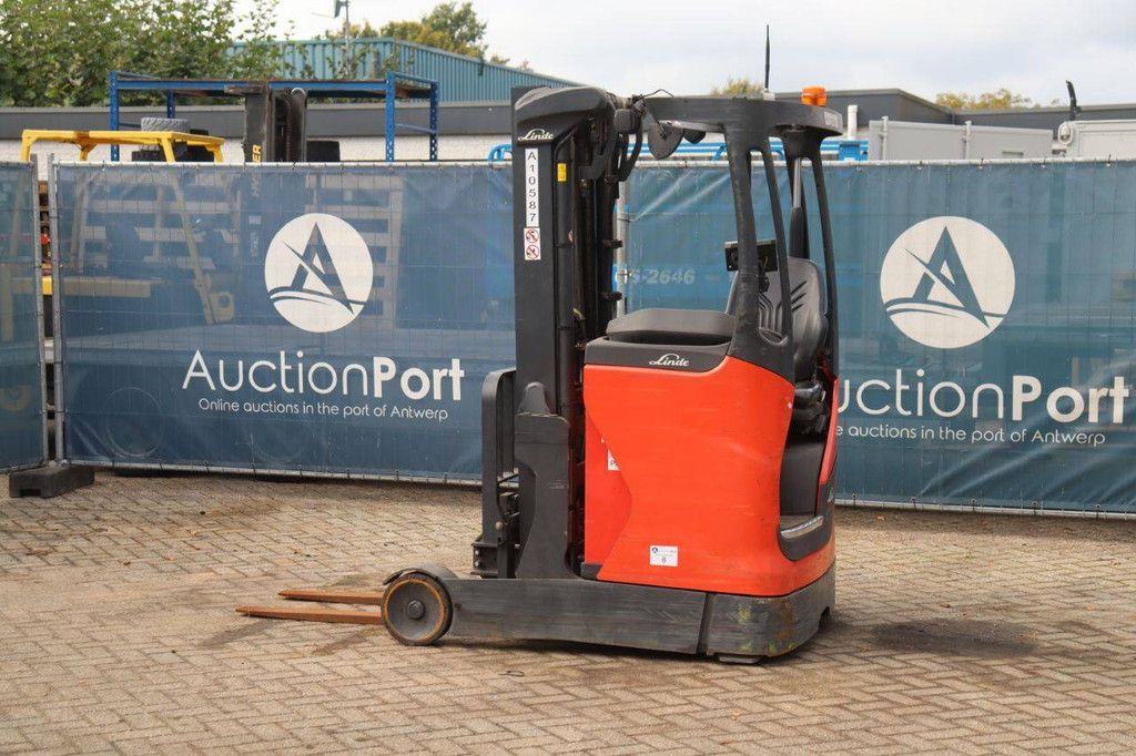 Schubmaststapler Linde R10B Elektro 1000kg 7,8m