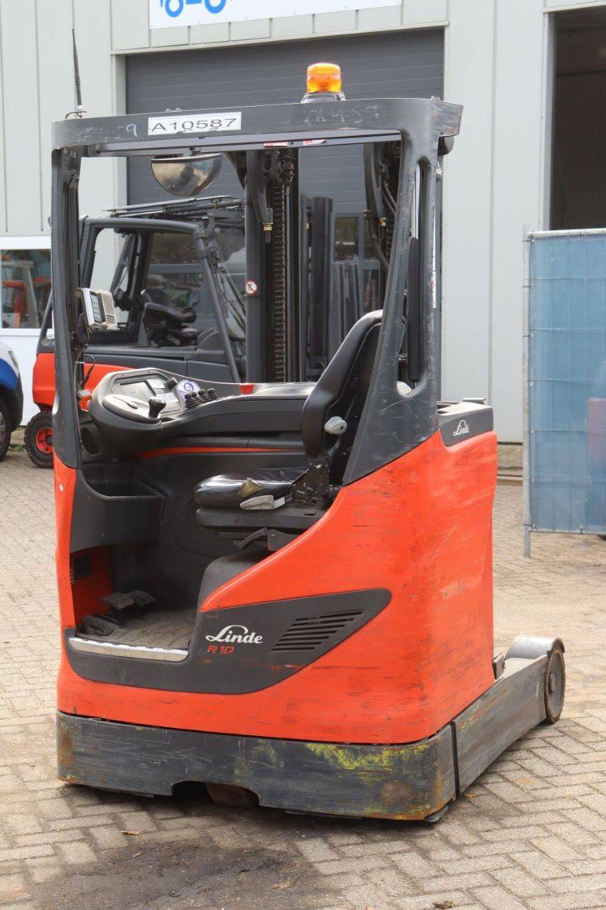 Schubmaststapler Linde R10B Elektro 1000kg 7,8m