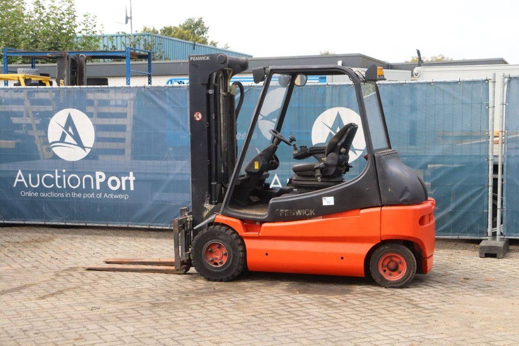 Forklift Linde E30/02 Electric 3000kg 4.7m 2005
