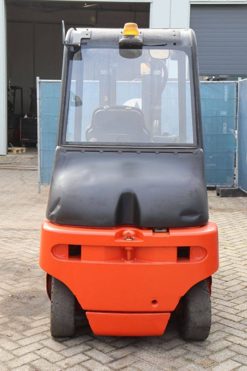 Forklift Linde E30/02 Electric 3000kg 4.7m 2005