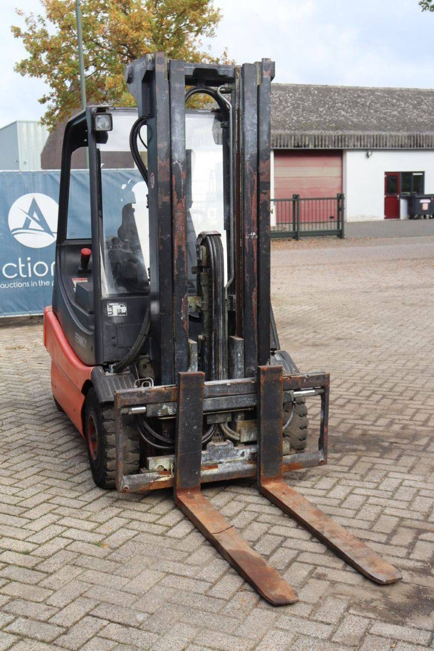 Forklift Linde E30/02 Electric 3000kg 4.7m 2005
