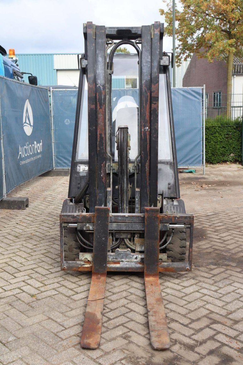 Forklift Linde E30/02 Electric 3000kg 4.7m 2005