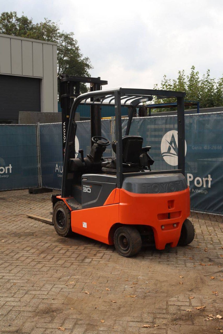Forklift Toyota 8FBMKT30 Electric 3000kg 3.7m 2013