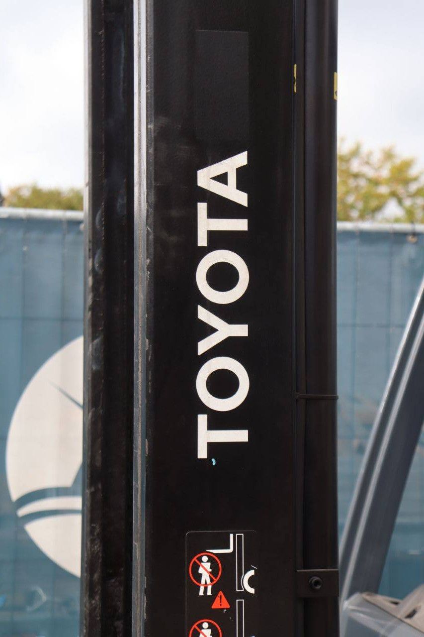 Forklift Toyota 8FBMKT30 Electric 3000kg 3.7m 2013