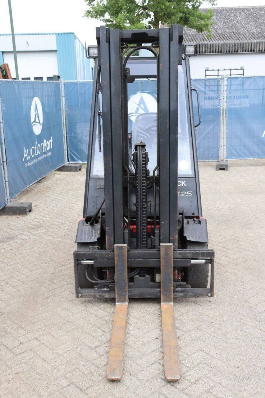 Gabelstapler Linde E25/02 Elektro 2500kg 4,8m 2006