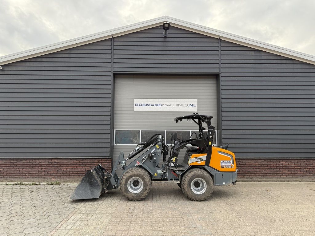 Giant G2700 HD + minishovel / kniklader DEMO 2025 50 uur