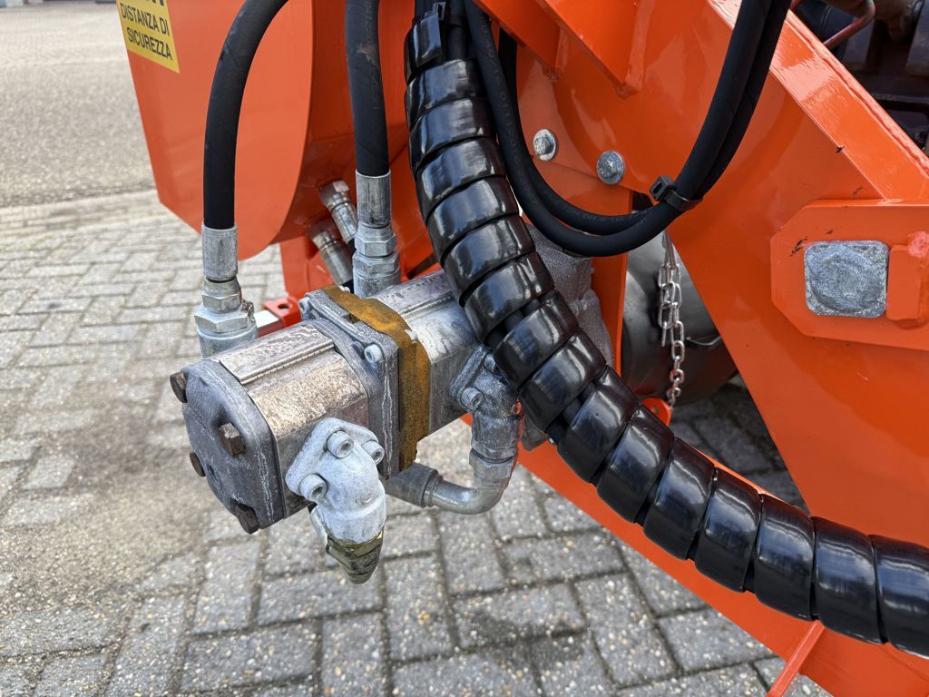 Rinieri BRF350 Armklepelmaaier
