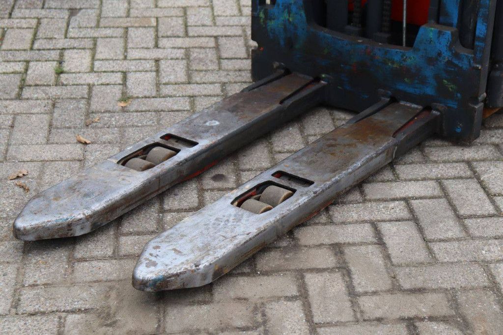Fenwick L14 AP Electric Stacker 2000kg 4.35m