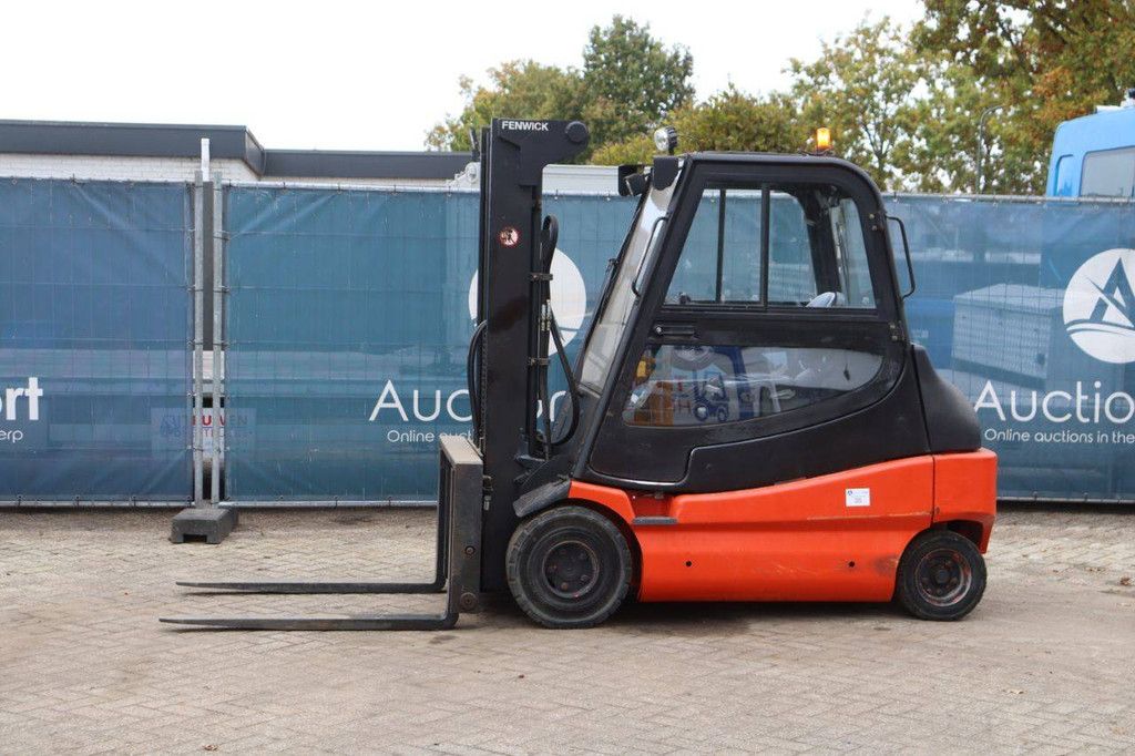 Fenwick-Linde E30/02 Electric Forklift 3000kg 3.21m 2008