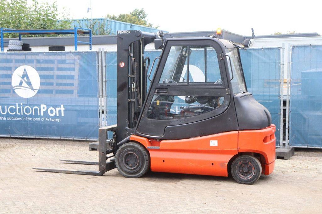 Fenwick-Linde E30/02 Electric Forklift 3000kg 3.21m 2008
