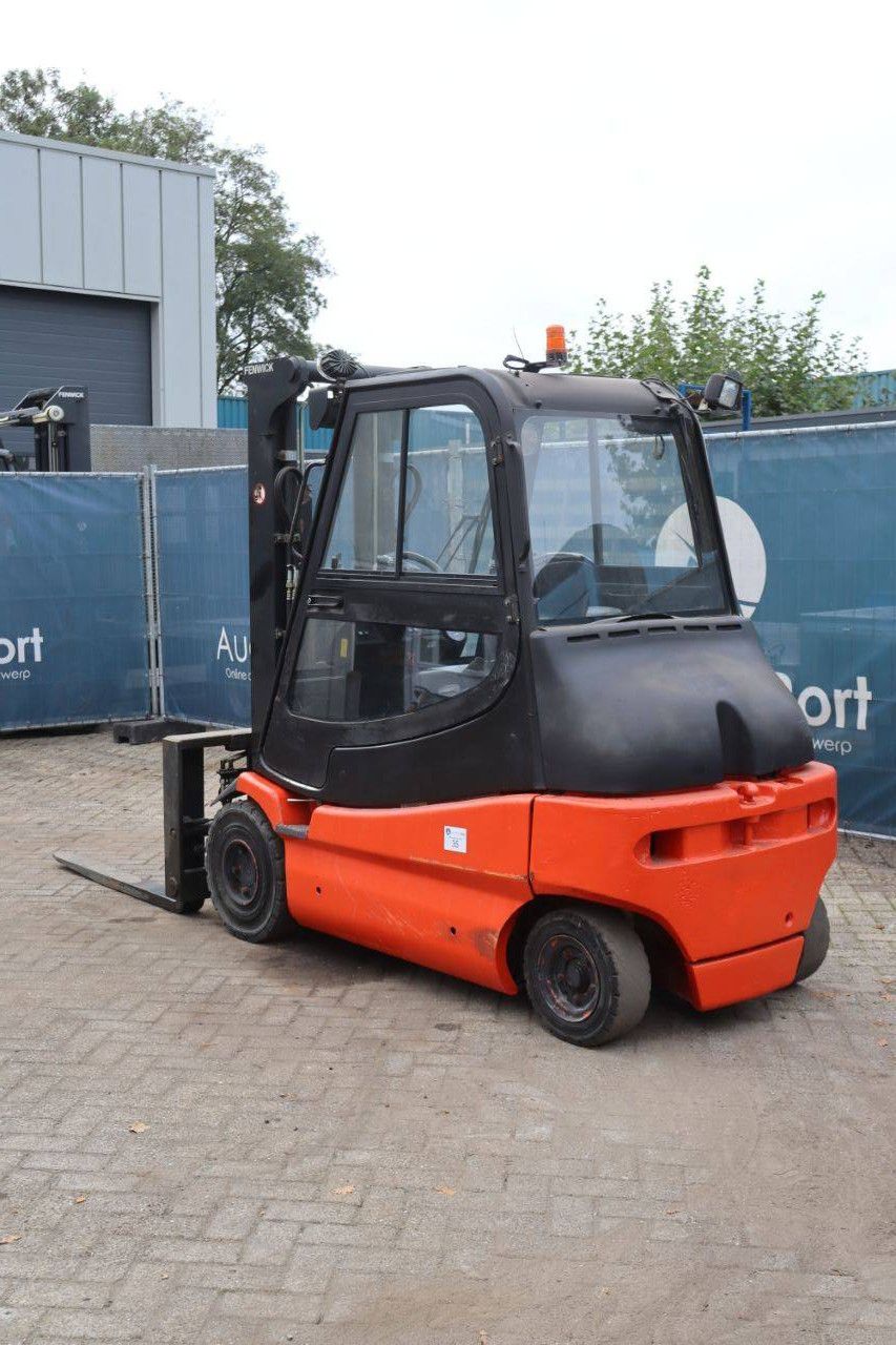 Fenwick-Linde E30/02 Electric Forklift 3000kg 3.21m 2008