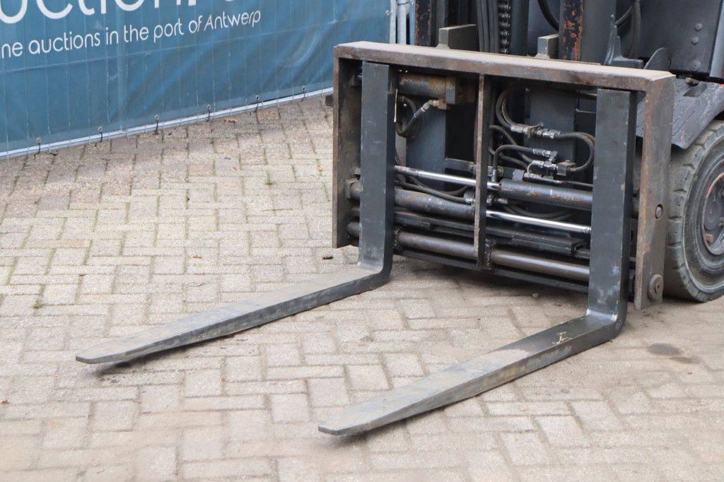 Fenwick-Linde E30/02 Electric Forklift 3000kg 3.21m 2008