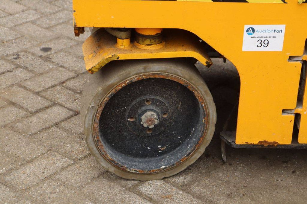 JCB S2632E Electric Scissor Lift 10m 2019