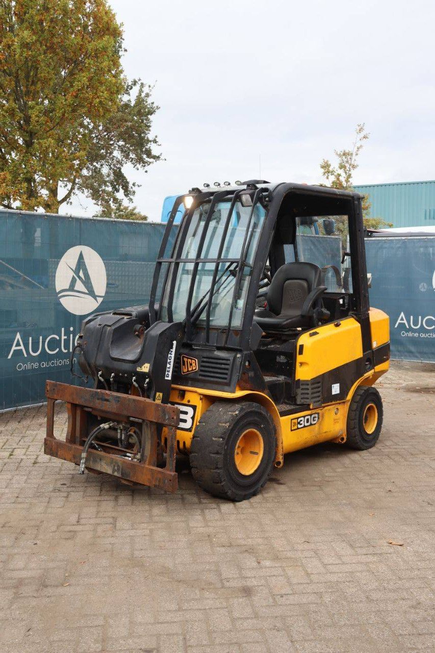 JCB 30G LPG 43 kW 3000 kg 5,15 m Teleskoplader 2010