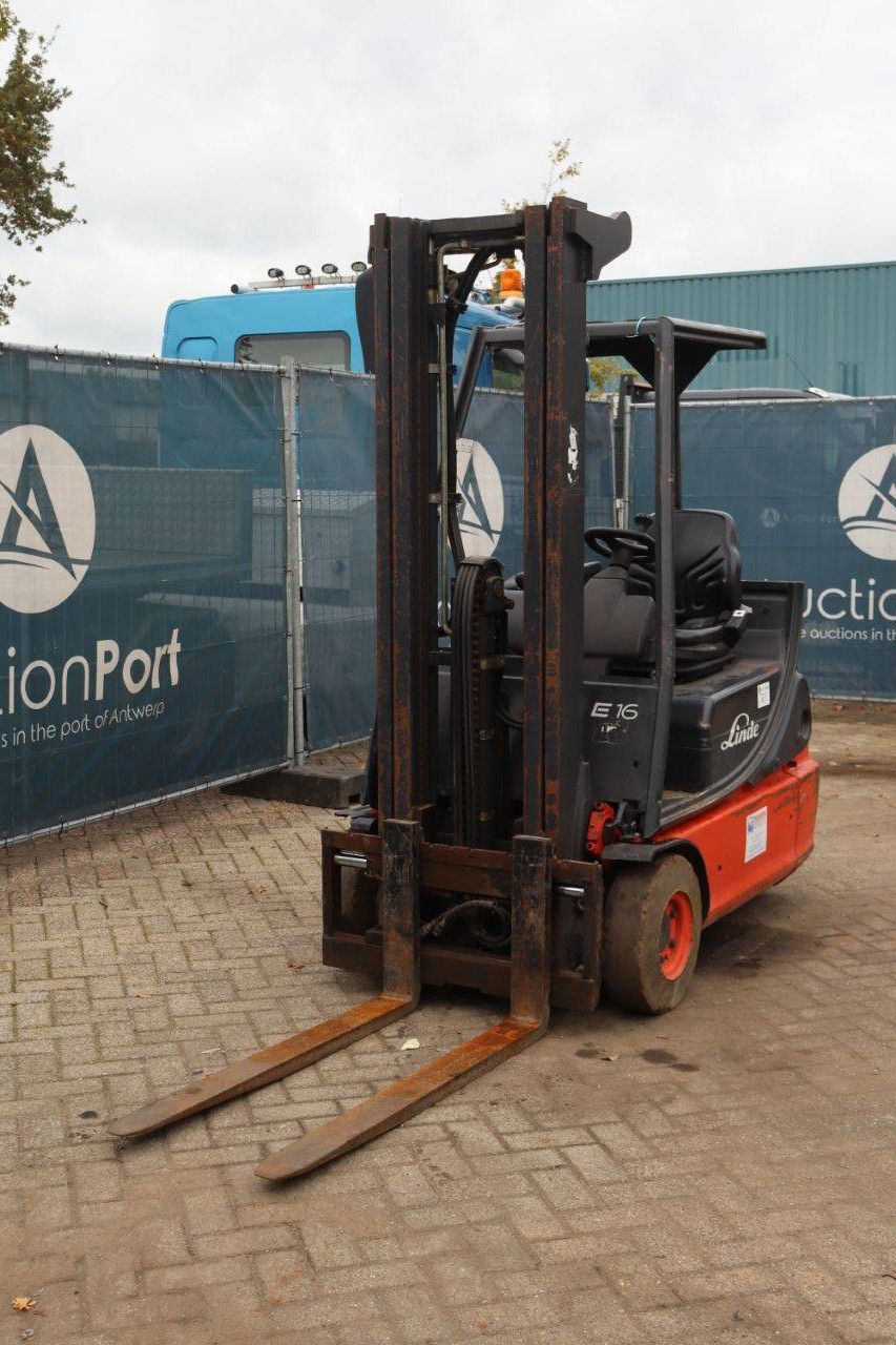 Forklift Linde E16C Electric 1600kg 2004