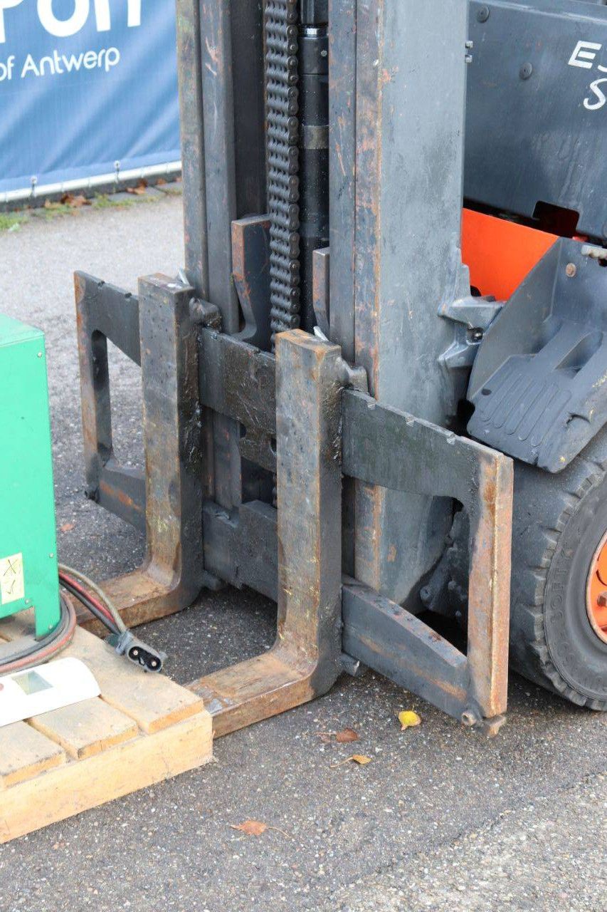 Heftruck Linde E30/03/600 Elektrisch 3000kg 7m 2007