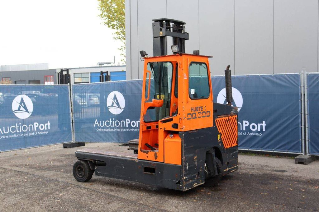 Vierwegestapler Hubtex DQ30D Diesel 3000kg 4,5m 2006
