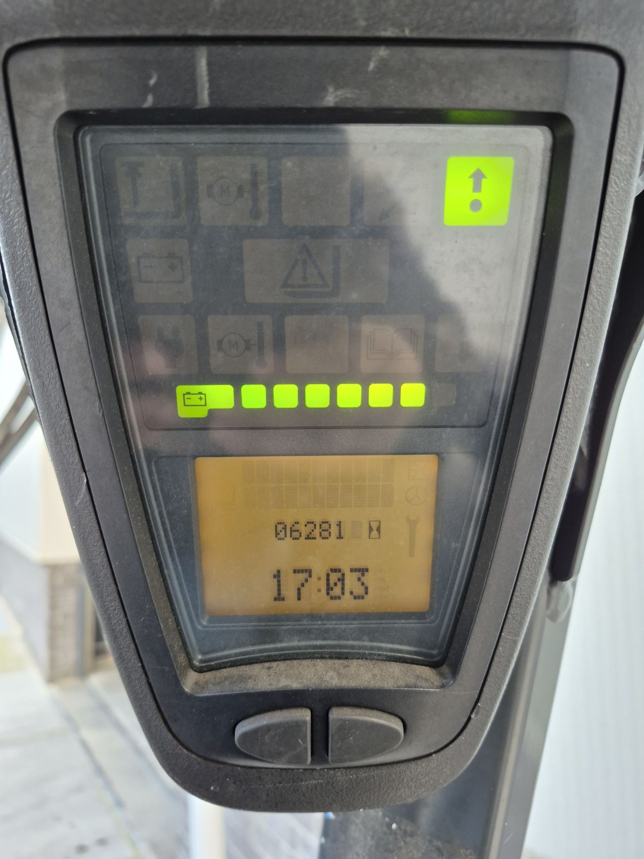 Linde E16H-01 triplex sideshift 6.070 mm 6281 uur bj 2007