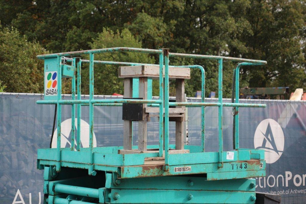 Scissor lift Aichi RV060 Electric 8m