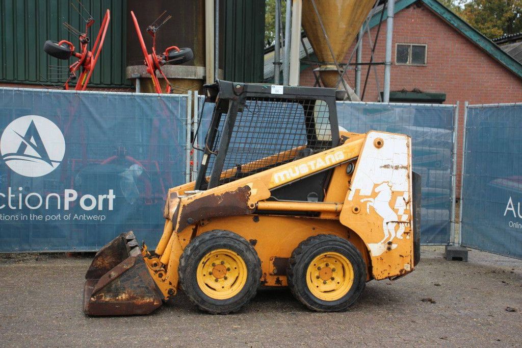 Schranklader Mustang 2040 Diesel 29.8kW 1998 (Marge)