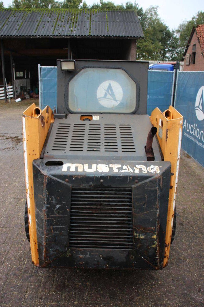 Schranklader Mustang 2040 Diesel 29.8kW 1998 (Marge)